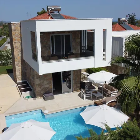 Douglas - Private Pool, Bbq, 4bdrms, View Villa