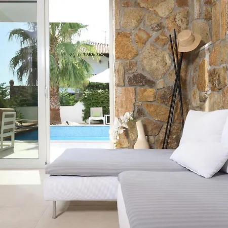 Douglas - Private Pool, Bbq, 4bdrms, View Villa