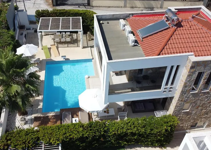 Douglas - Private Pool, Bbq, 4bdrms, View *