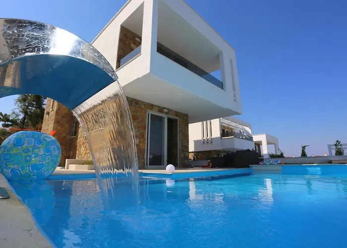 Douglas - Private Pool, Bbq, 4bdrms, View Villa *