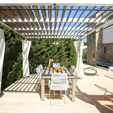 Douglas - Private Pool, Bbq, 4bdrms, View فيلة *