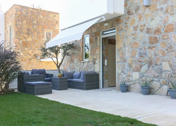 Douglas - Private Pool, Bbq, 4bdrms, View Pefkochori