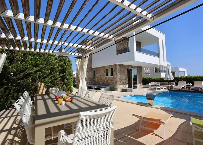 Vilă Douglas - Private Pool, Bbq, 4bdrms, View Pefkochori